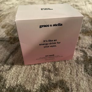 Pack of Grace and Stella eye masks